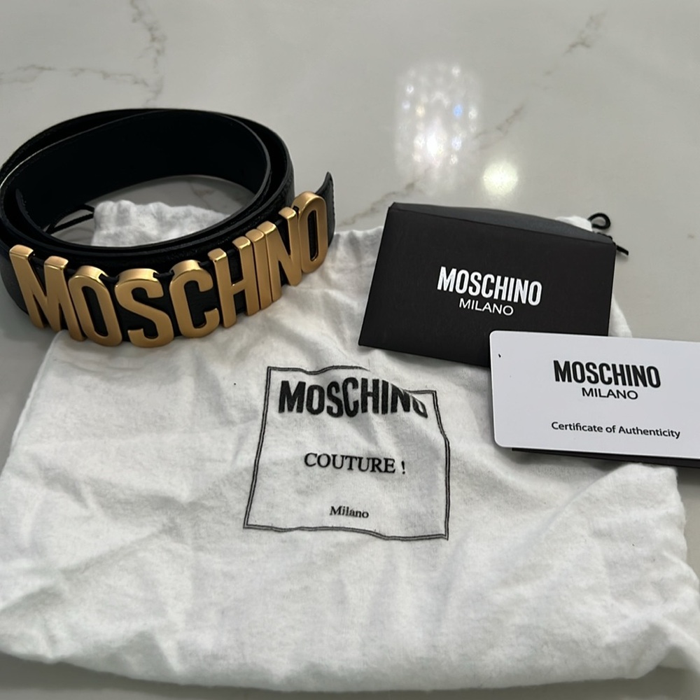 Moschino Genuine Leather Size 40 belt